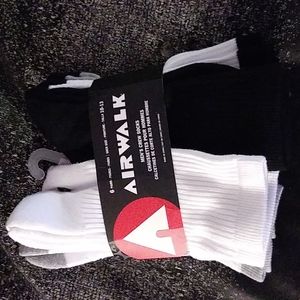 Brand New Men's AirWalk Socks